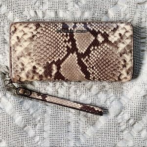 Michael Kors Snake Skin Jet Set Wallet Wristlet